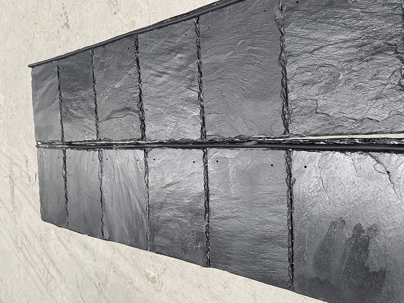 Pizarpintpara techos con capa impermeable